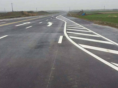 道路劃線一般采用什么材料